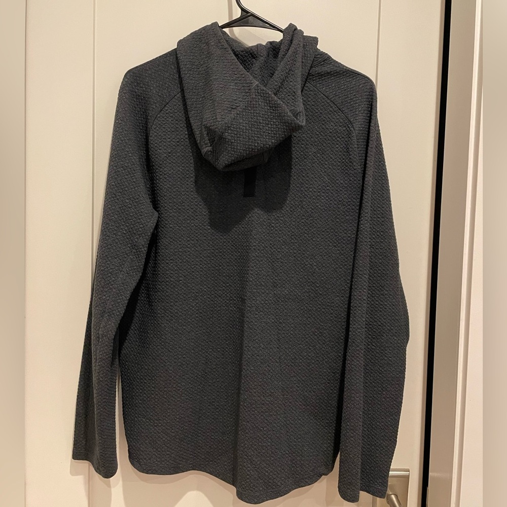 Men’s Lululemon Dark Gray Hooded Pullover - Picture 4 of 5